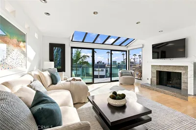 28 Sea Colony Drive