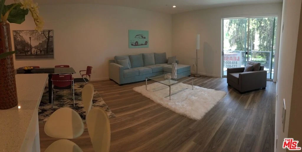 Interior 3