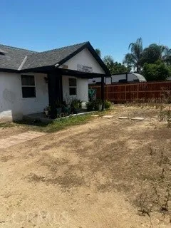 3939 Byron