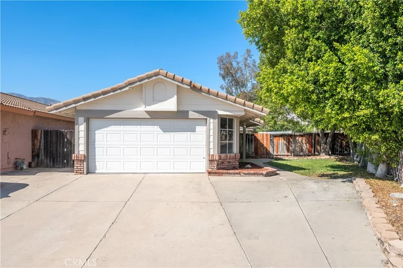 27394 Rustic Lane, Highland, CA 92346