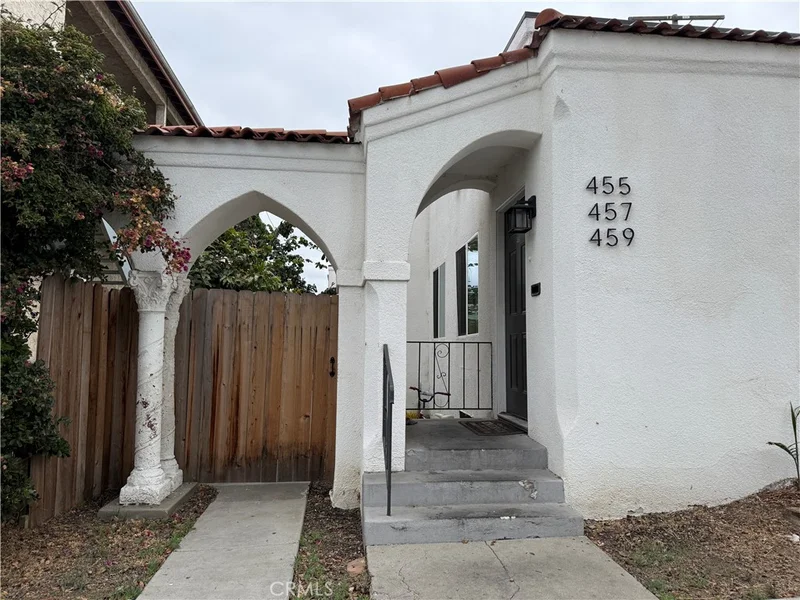455 W Cowles 459