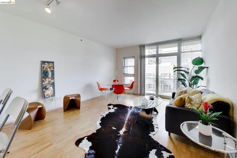 1 Lakeside Drive 410