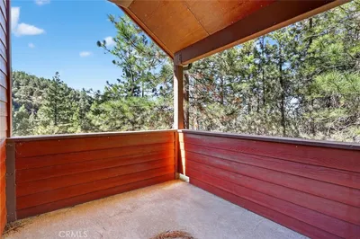 1312 Zermatt Court photo 2
