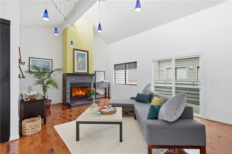 1134 Cypress 2, Hermosa Beach, CA 90254