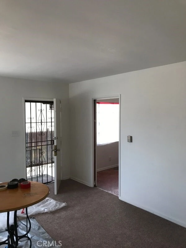 Interior 4