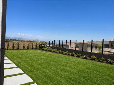 11712 N Churchill Way photo 2