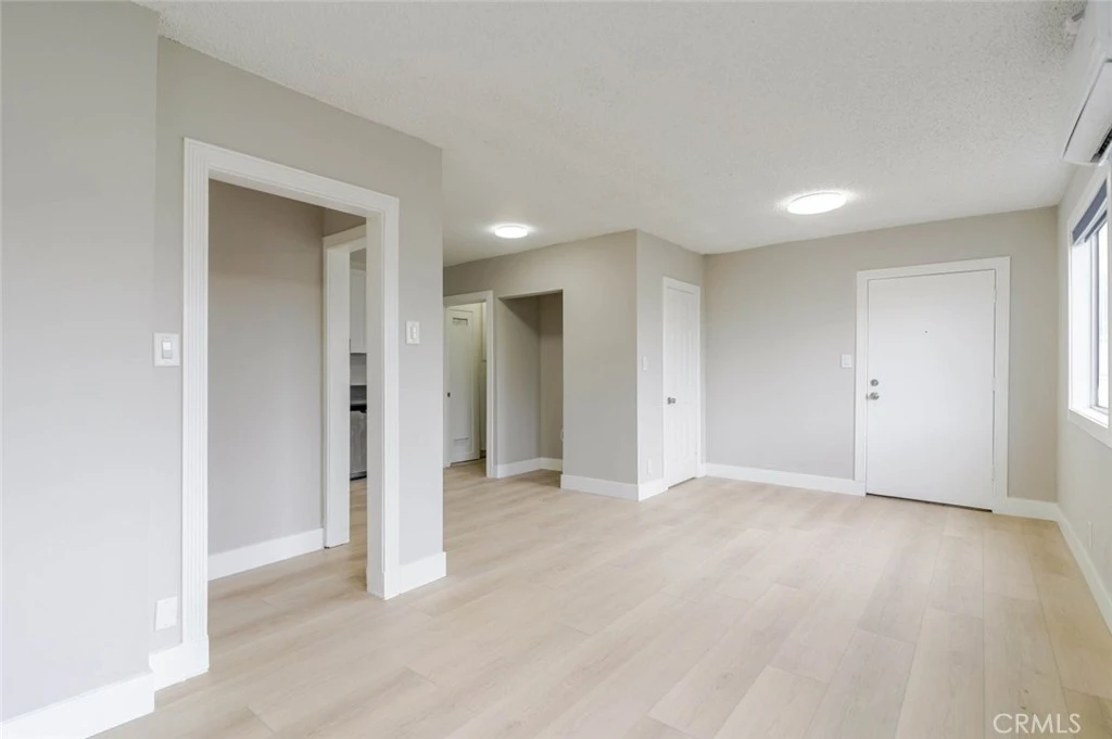 Interior 3
