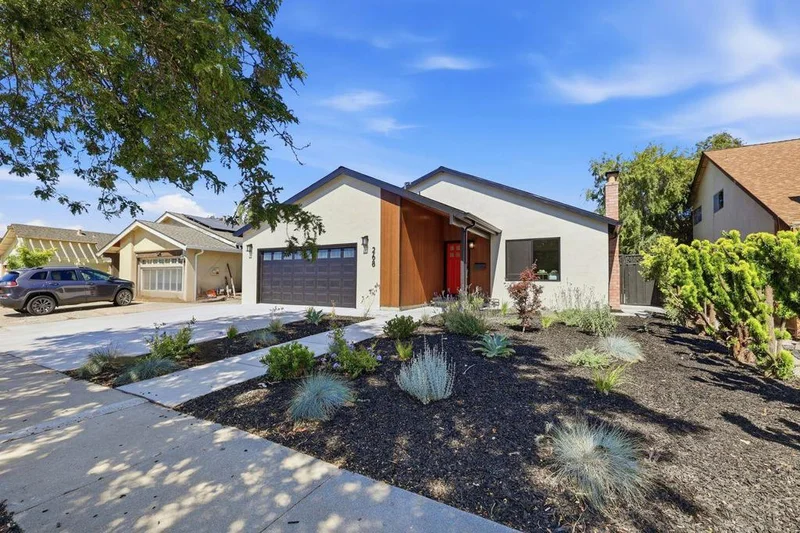 268 Clearpark Circle photo 2