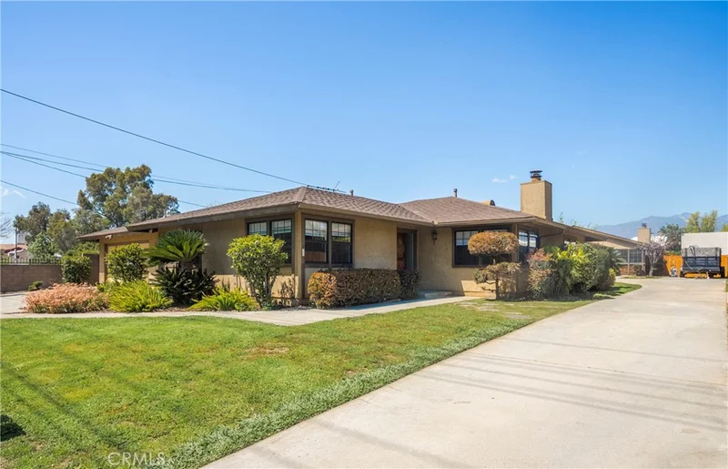 8331 Grand Avenue photo 2