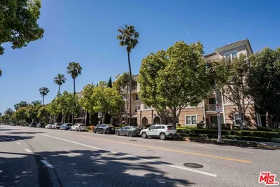 13075 Pacific Promenade 100