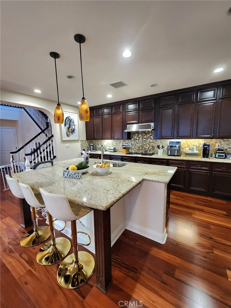 37 Rincon Way photo 2