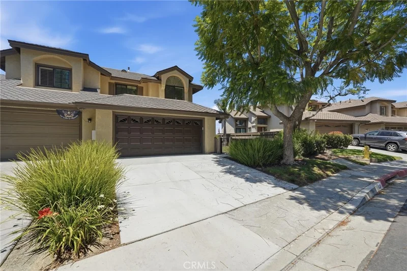 6231 E Twin Peak