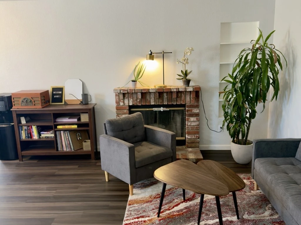 Interior 4
