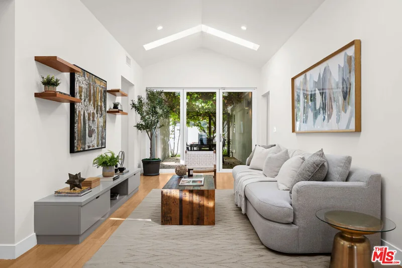 10625 Esther Avenue, Los Angeles, CA 90064