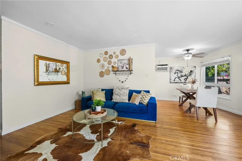 3822 E 1st 1