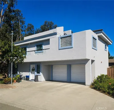 704 Front Street