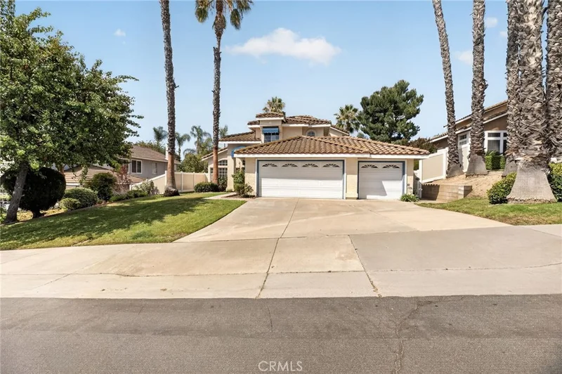 24847 Lincoln Avenue photo 2