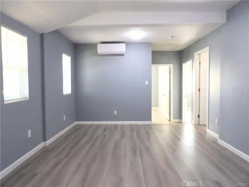 2807 Leticia Drive photo 2
