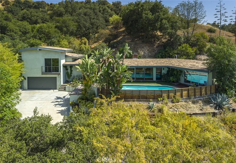 2770 Mira Vista Drive