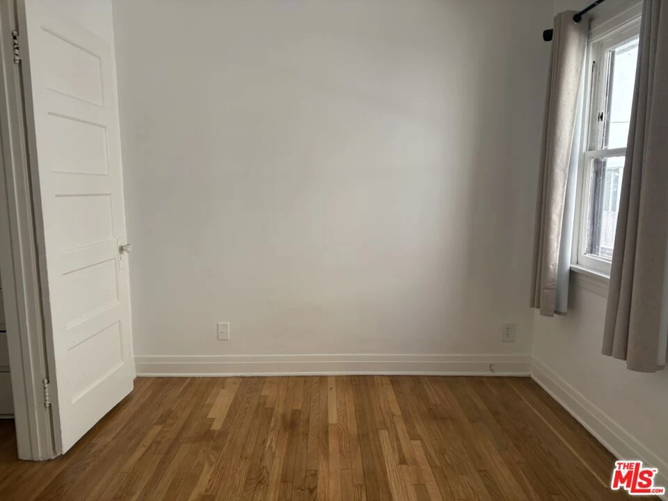 Interior 3