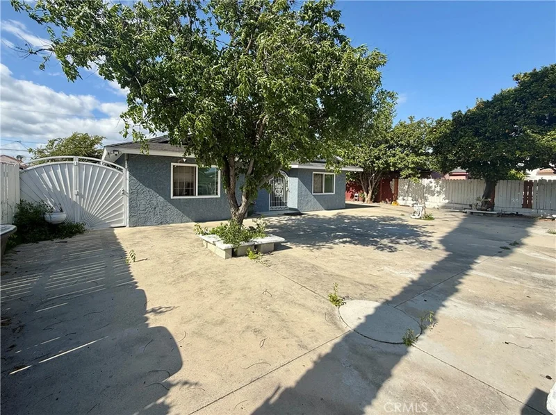 10181 Larson Avenue photo 2