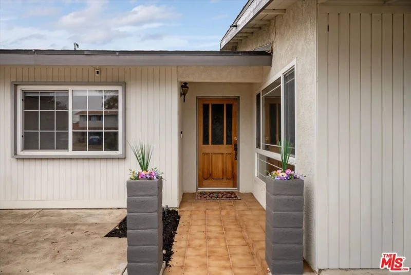1060 Diamond Drive photo 2