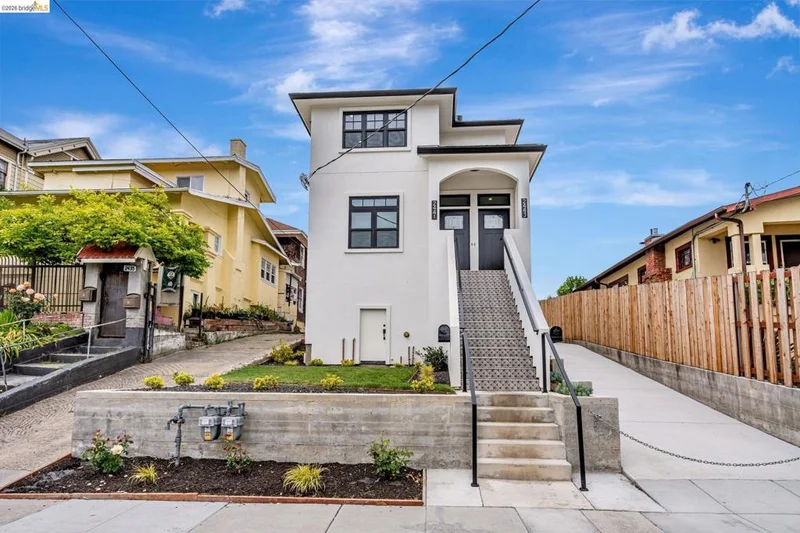 2443 13th Ave, Oakland, CA 94606