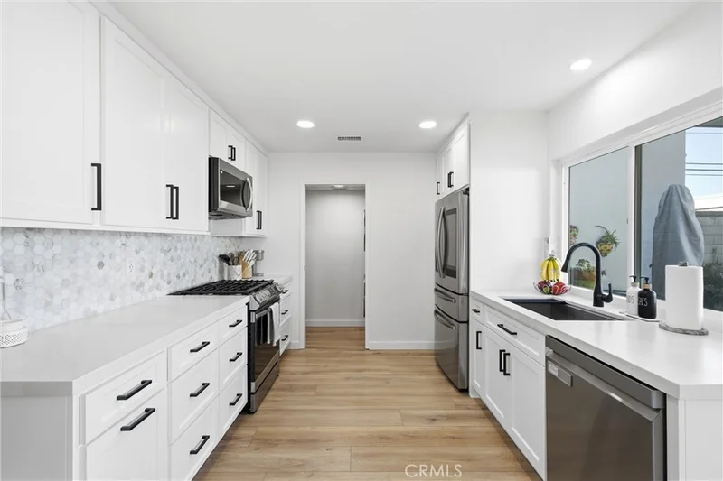 5583 Tiffany Avenue, Garden Grove, CA 92845