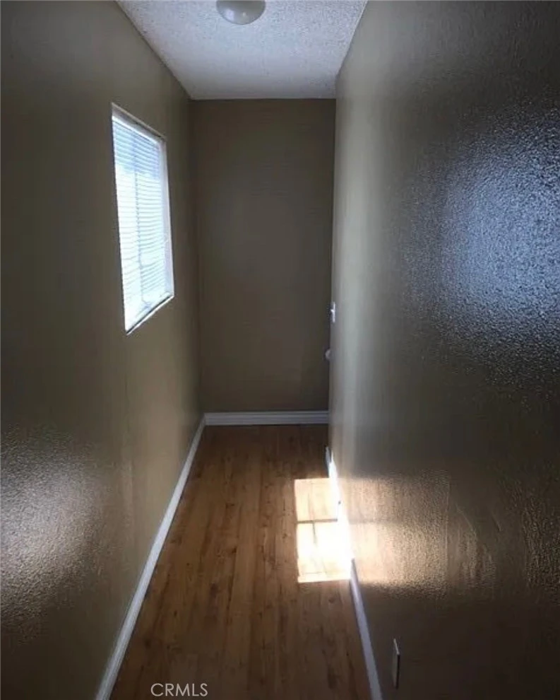 Interior 4