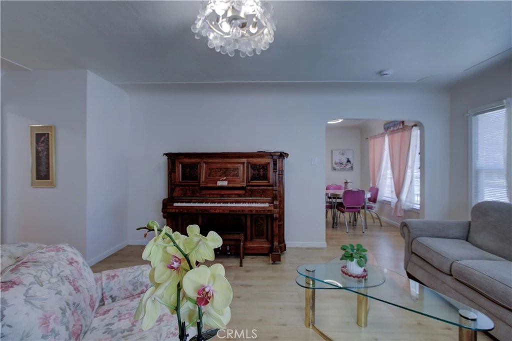 Interior 3