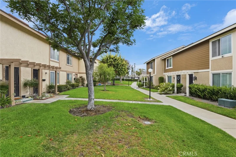 2971 Bradford D photo 2