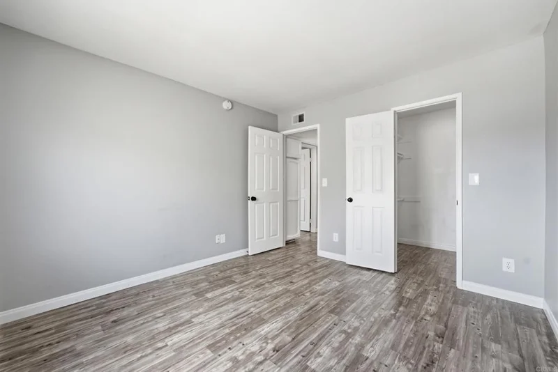 4355 Rialto Street 7 photo 2
