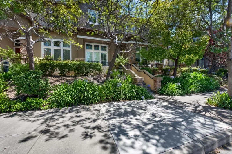 1188 McKay Drive photo 2