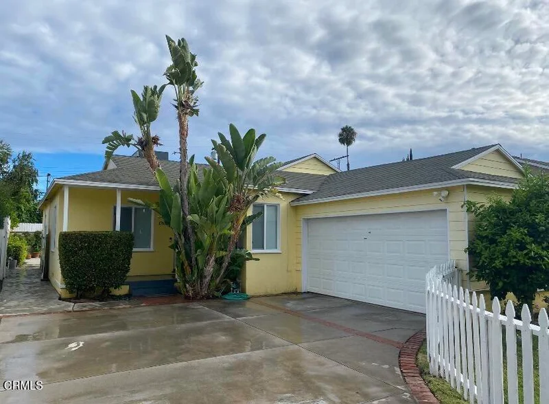 17616 Calvert Street, Encino, CA 91316