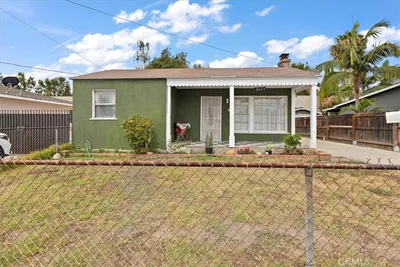 3025 Burton photo 2