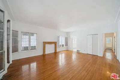 140 S Elm Drive 1 photo 2