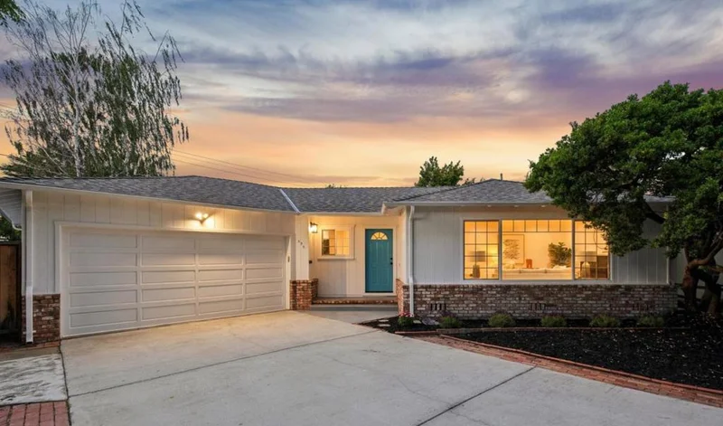 852 Ross Court, Palo Alto, CA 94303