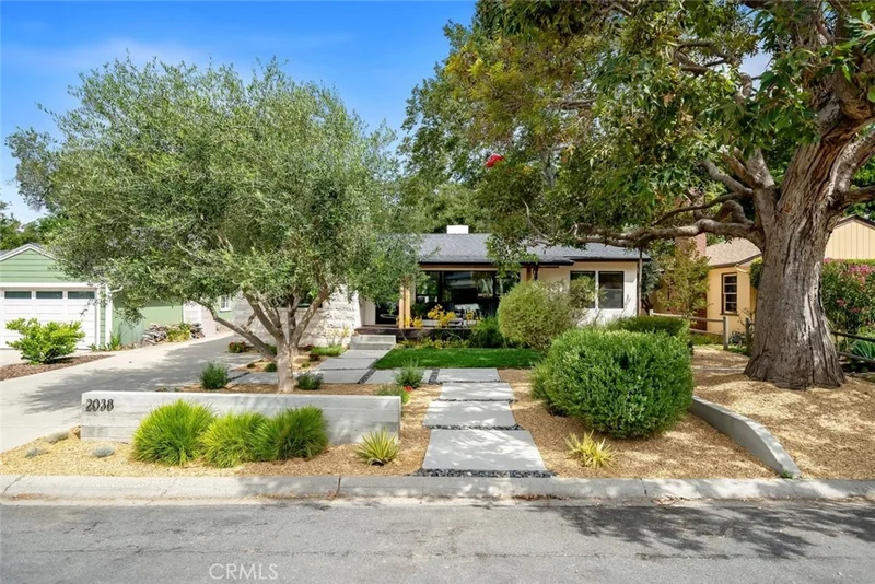 2038 San Luis Dr