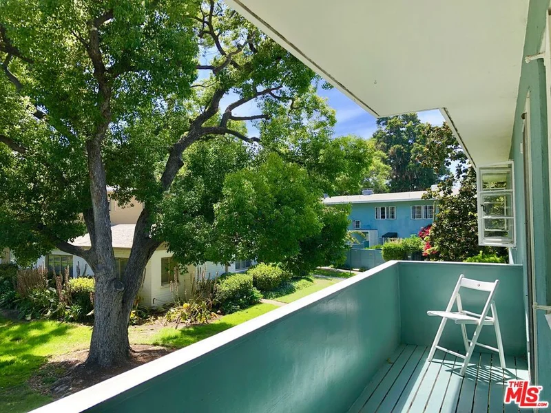 5249 1/2 Village Green, Los Angeles, CA 90016