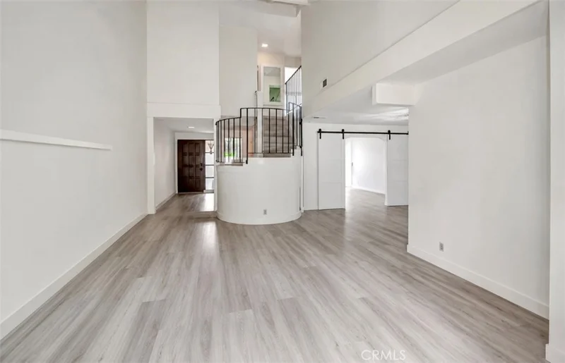 32457 Spyglass Court photo 2