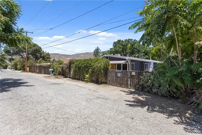 25952 Valle Vue Place photo 2