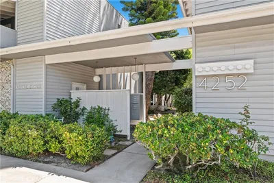 4252 fair Avenue 22