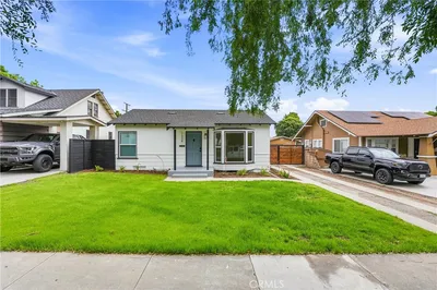 1334 N Sultana photo 2