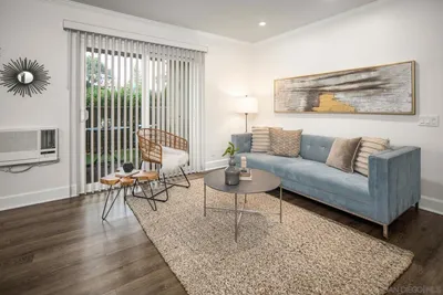 8581 Villa La Jolla Dr N