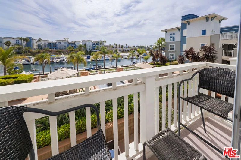 1542 Seabridge Lane, Oxnard, CA 93035