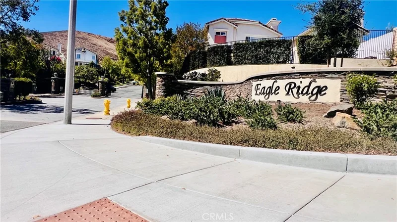 2809 Silk Oak Avenue photo 2