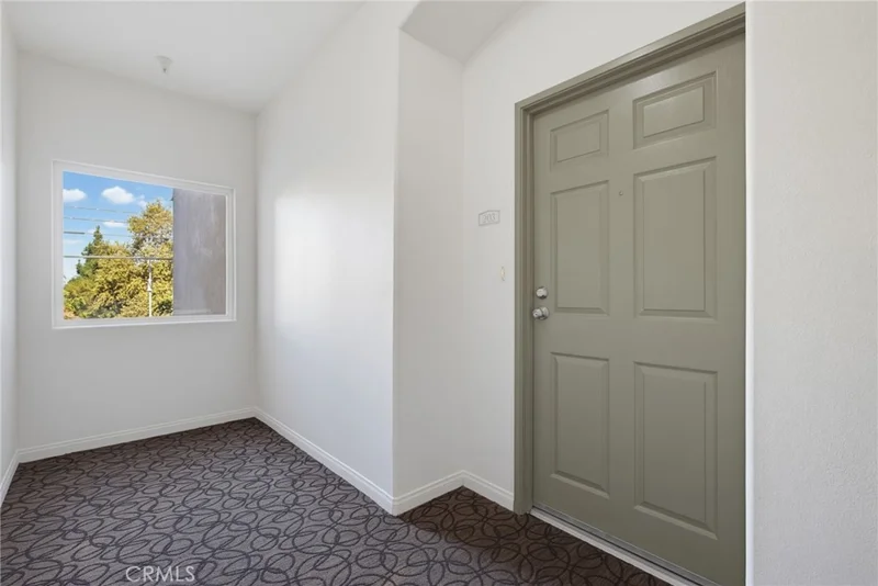 9610 Zelzah Avenue 203 photo 2