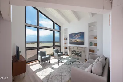 3265 Ocean Drive photo 2