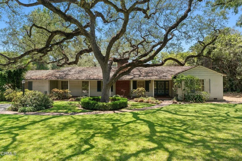 Photo 2 of 300 W Orange Grove Avenue