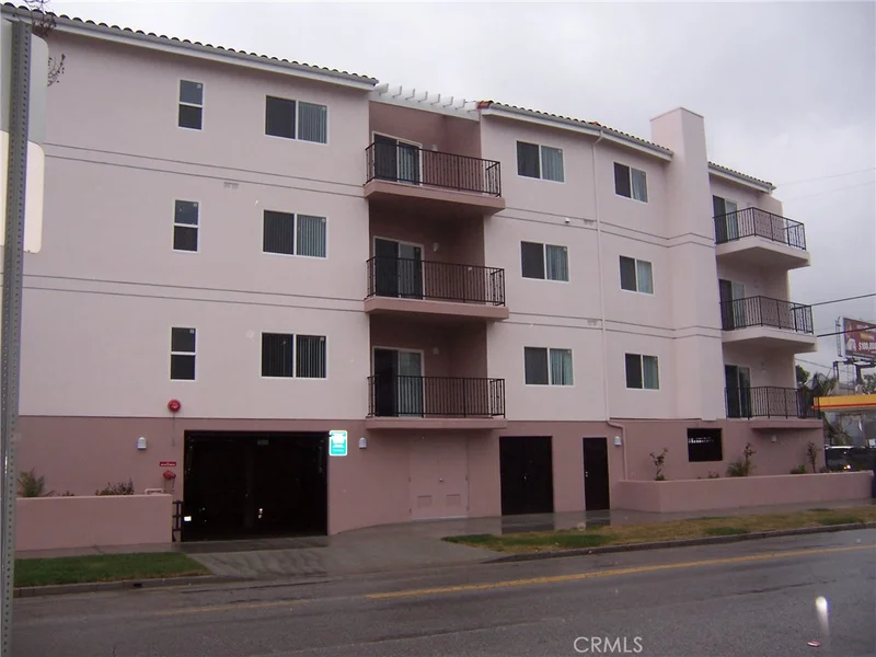 4438 Vista Del Monte Avenue 201, Sherman Oaks, CA 91403
